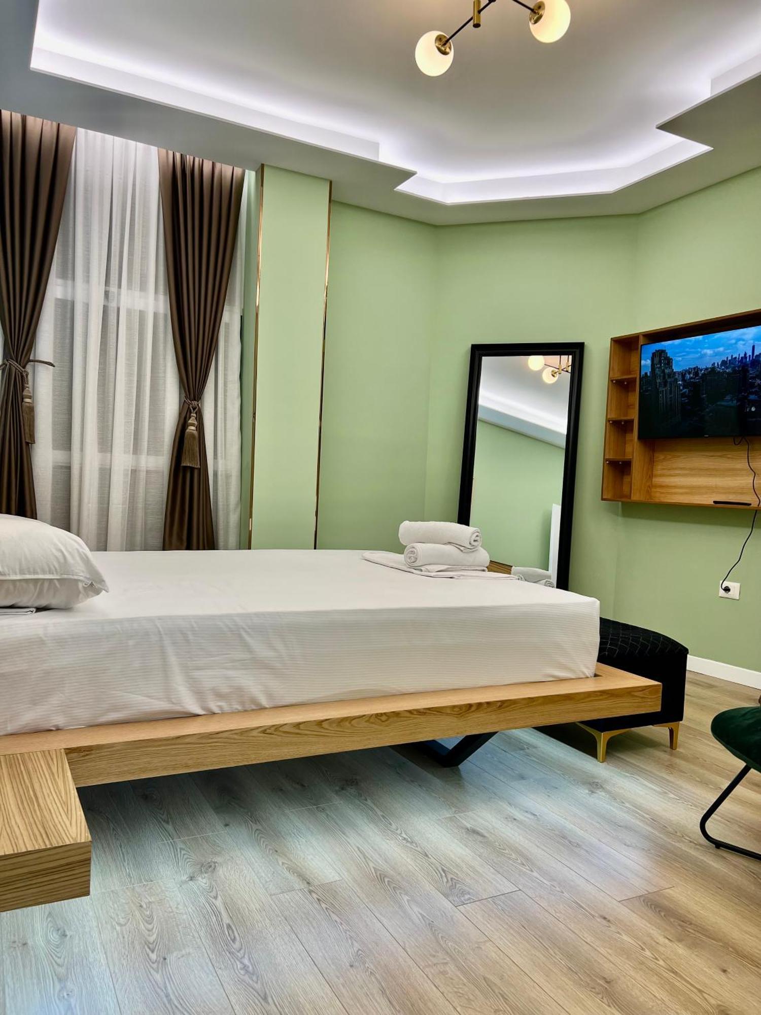 Spiranca Luxury Suites Тирана Экстерьер фото