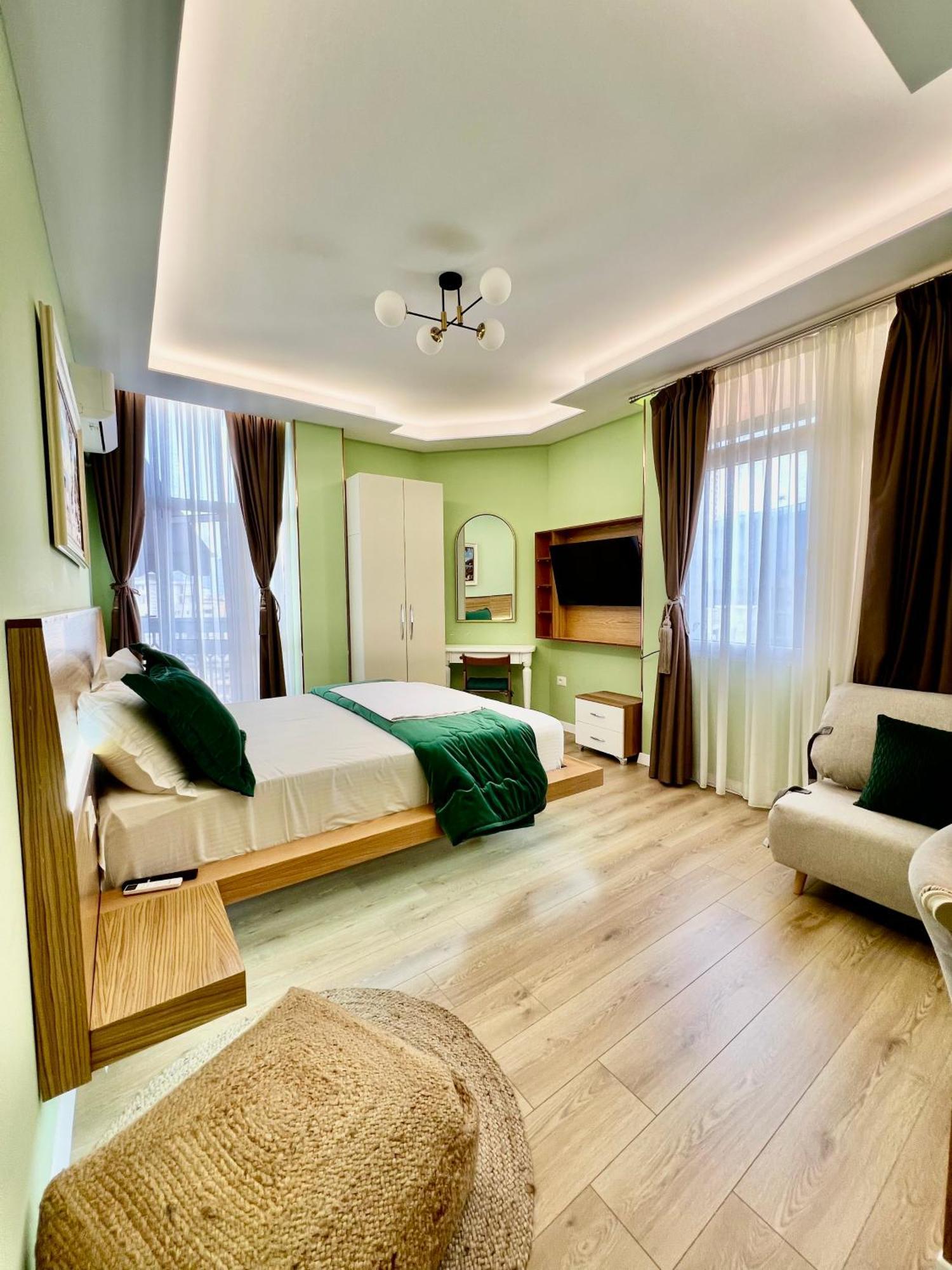 Spiranca Luxury Suites Тирана Экстерьер фото